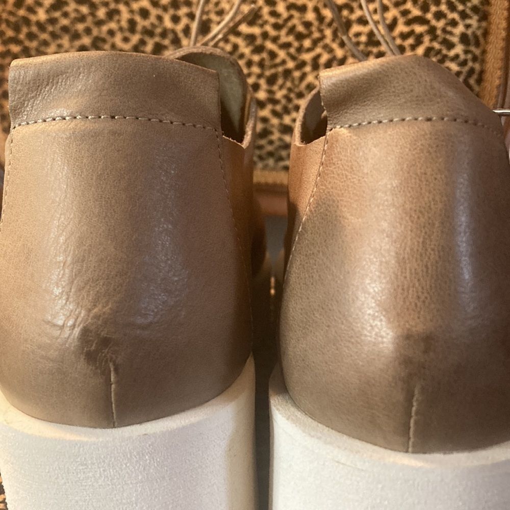 Annette Gortz mocha tube lace up leather shoes, size 8.5, EUC - Picture 6 of 14